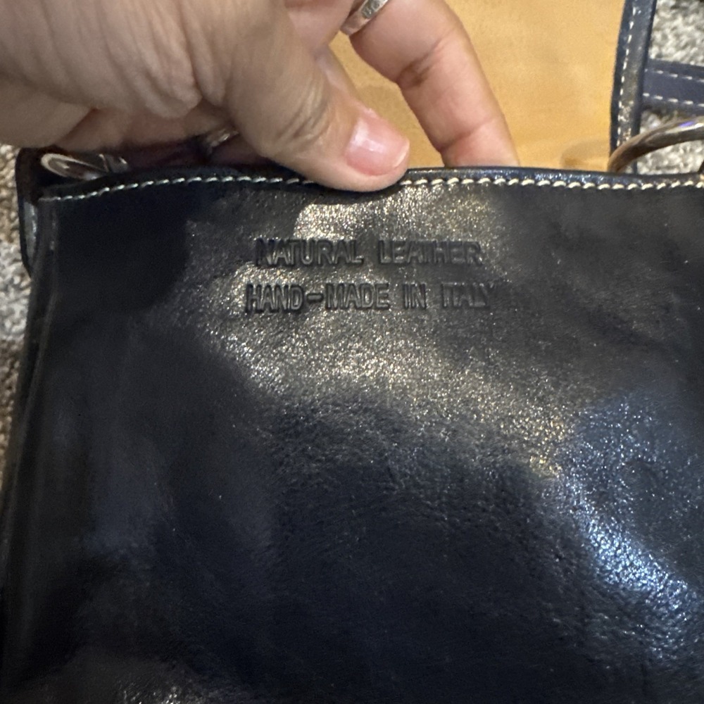 Vera‎ Pelle Italian Leather Black  Crossbody Bag - Picture 8 of 11